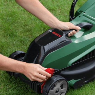 Аккумуляторная газонокосилка Bosch CityMower 18V-32-300 (solo)