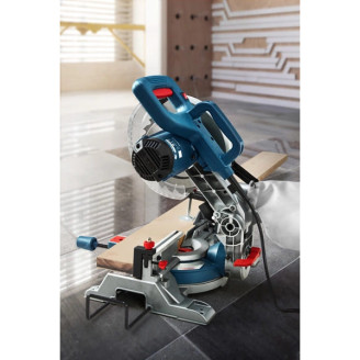 Пила торцовочная Bosch GCM 216 Professional