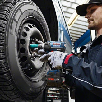 Набiр акумуляторів Bosch 2x ProCORE18V 4.0Ah + GAL 1880 CV