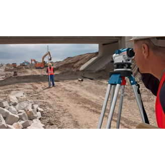 Оптичний нівелір Bosch GOL 20D